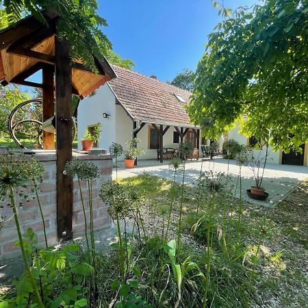 Arnyas Vendeghaz Villa Badacsonytomaj Buitenkant foto